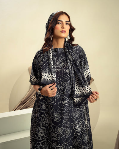 Flowy Black & White Rose-Print Kaftan