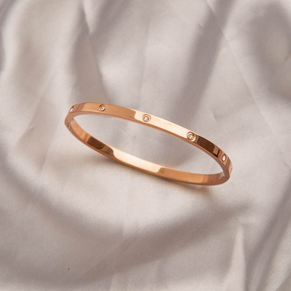 Roselle Dot Bangle