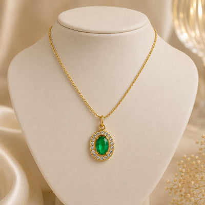 1. Emerald Royale Vintage Pendant Necklace